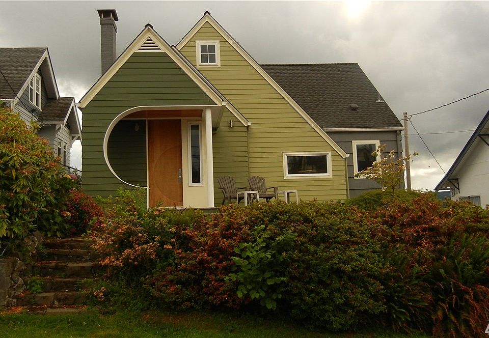 1st image of 198 Columbia St