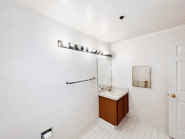 169 Monsignor Obrien Hwy #204 — Photo 10