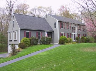 13 Alcorn Xing, Westford, MA 01886