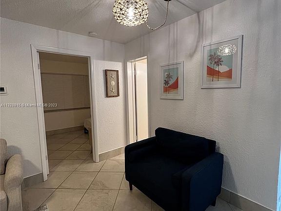 3rd image of 4520 El Mar Dr #16