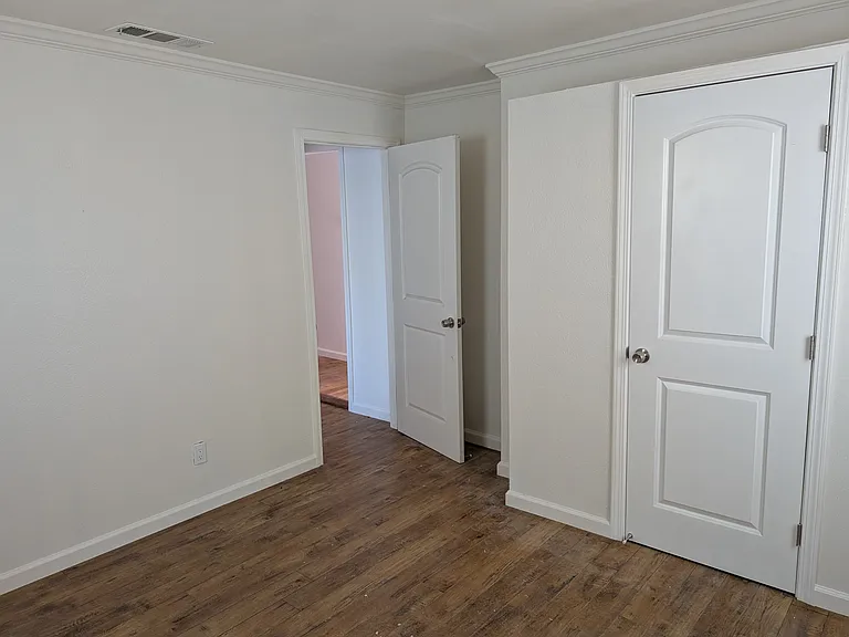 1410 C St — Photo 6