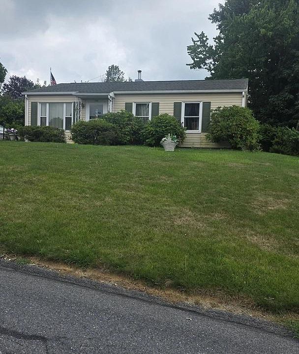 1st image of 396 Westview Rd