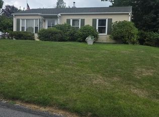 396 Westview Rd, Fayetteville, PA 17222