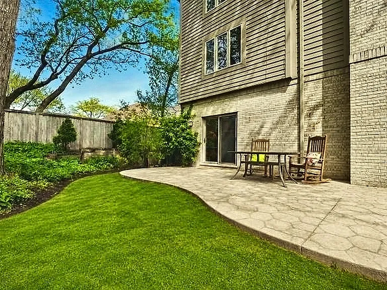 1829 Wilmette Ave #C — Photo 3