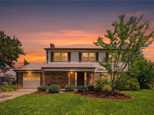 3728 Strathmoor Cir, Virginia Beach, VA 23452