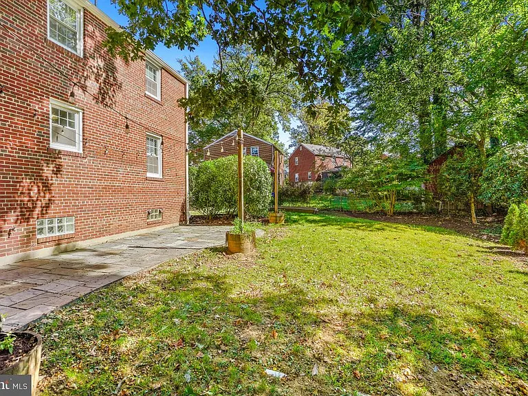 2806 Ivydale St — Photo 25