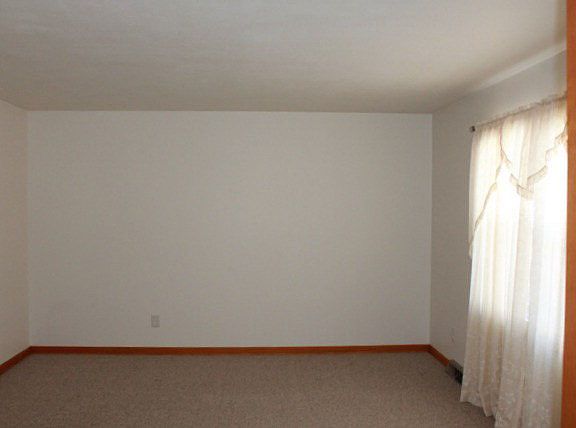 5th image of 836 Parkway Dr