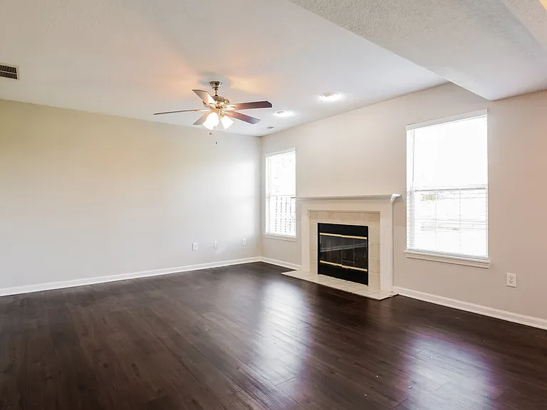 1580 Cold Spring Dr — Photo 6