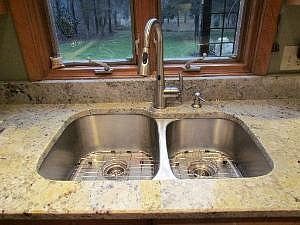 3rd image of 405 Wilmington Ct
