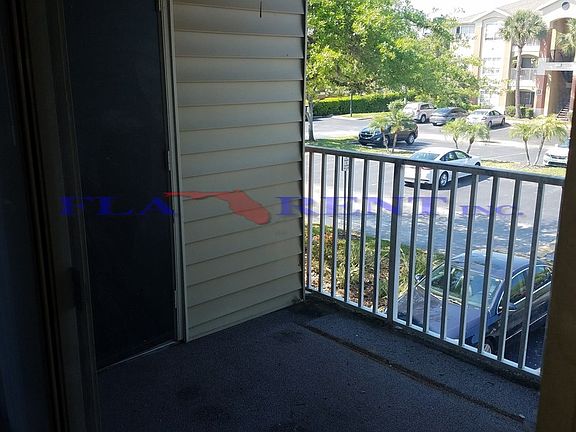4th image of 1919 Summer Club Dr APT 205