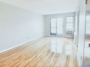 31-71 44th St #F3, Astoria, NY 11103