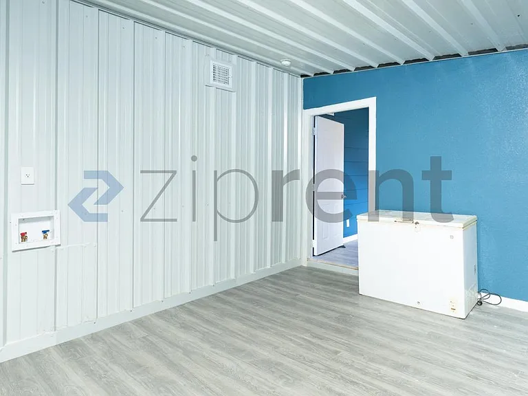1411 Sanco St — Photo 16