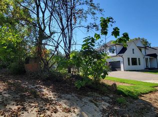 31 Childress Ave, Rochester Hills, MI 48307