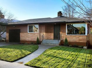 3249 39th Ave SW, Seattle, WA 98116