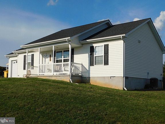 2nd image of 1061 Duckwoods Ln