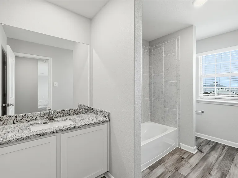 2105 Yarbrough Dr — Photo 33