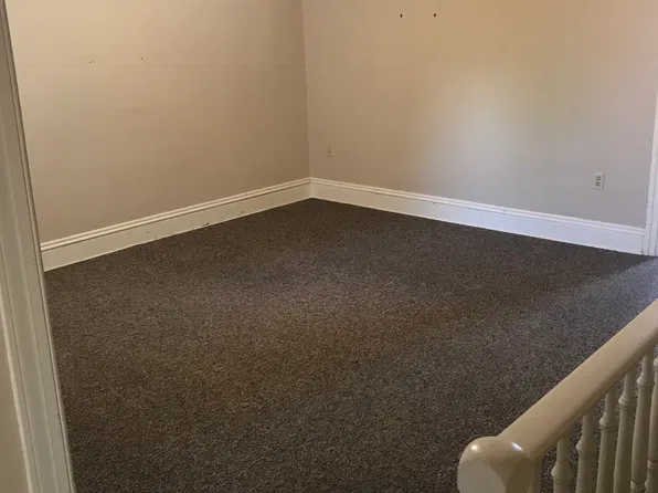 240 W Pomfret St APT 2, Carlisle, PA 17013