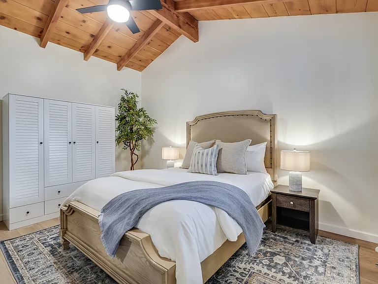 325 W Avenida Palizada — Photo 16