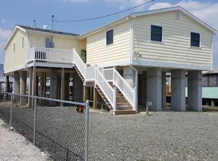 126 Curlew Rd, Tuckerton, NJ 08087