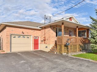 74 Bay St, Quinte West, ON K8V 1H5
