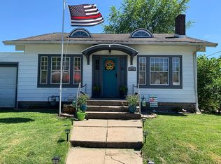 304 E Lafayette St, Winslow, IN