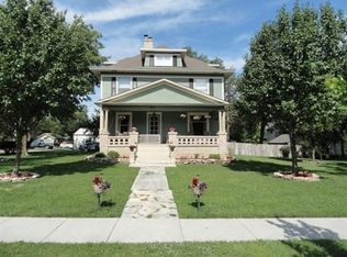 221 Locust St, Cottonwood Falls, KS 66845