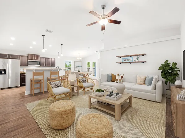 2452 Spur Ln, Gulf Breeze, FL 32563