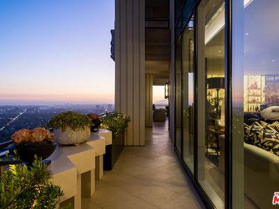 1 W Century Dr #PENTHOUSE 39, Los Angeles, CA, 90067