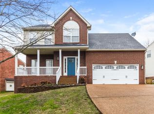 144 Grove Ln S, Hendersonville, TN 37075