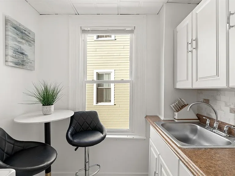 928 Dorchester Ave #8 — Photo 2