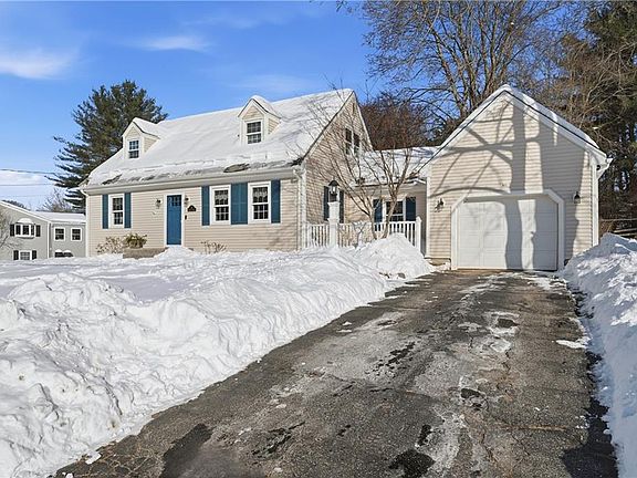 2nd image of 6 Obeline Dr