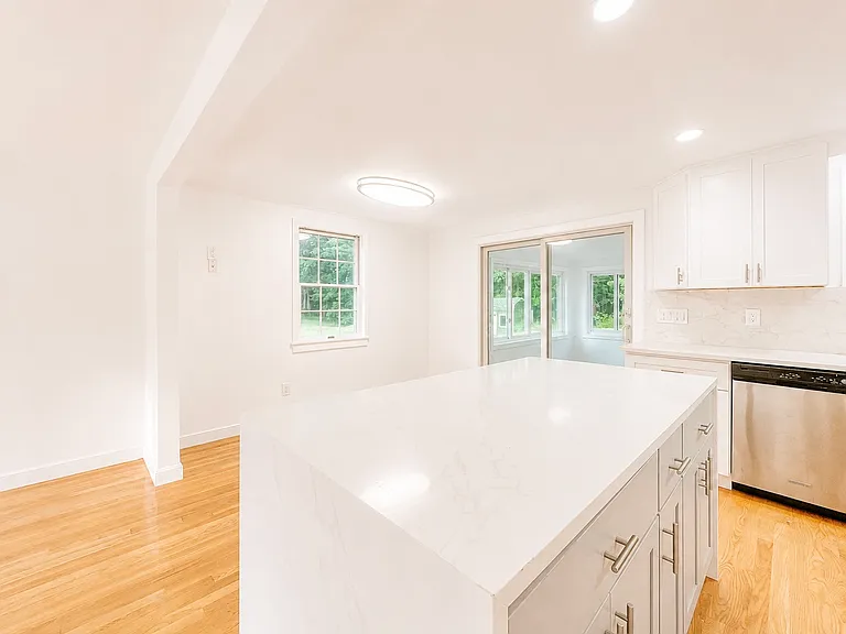 18 Linda St — Photo 12