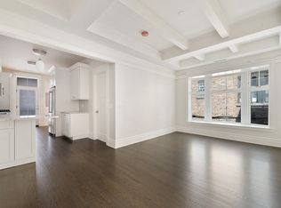 546 W Wellington Ave #1W, Chicago, IL 60657