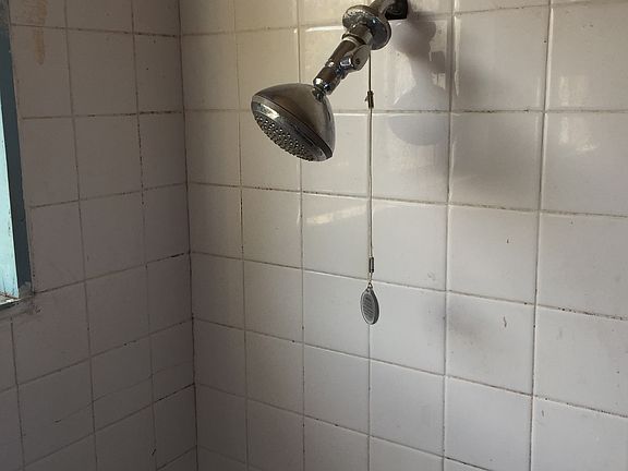 5th image of 552 W Avenue H12