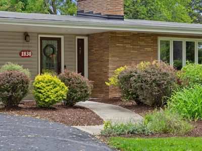 1830 West Zedler LANE, Mequon, WI, 53092