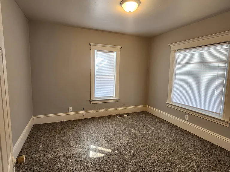 1811 State St #1 — Photo 8