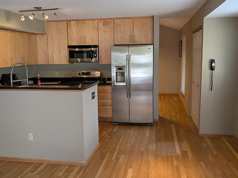 883 Osprey Ct — Photo 3