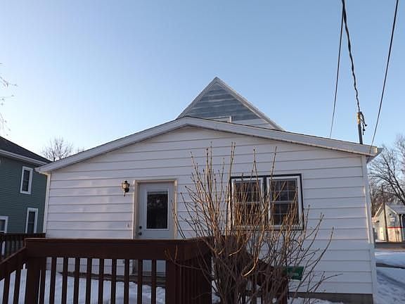 2nd image of 325 2nd St NE #443