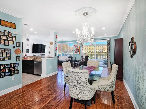 58 Lydia Dr, West New York, NJ 07093