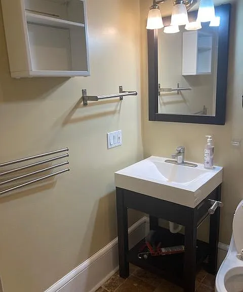 2717 Girard Ave S #102 — Photo 22