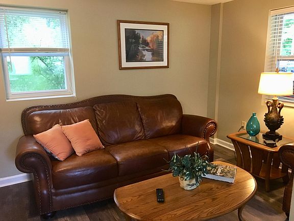 5th image of 113 Evergreen Dr #A