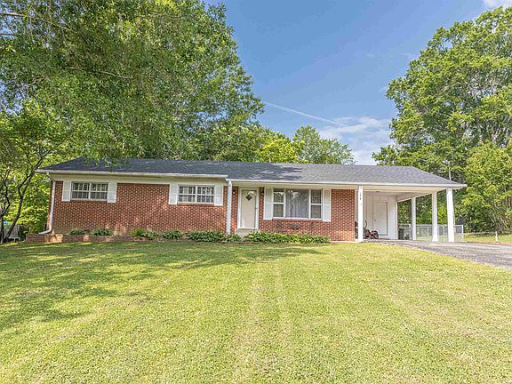 2nd image of 134 Hillhurst Dr