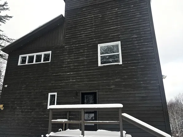 48 State Route 12, Morrisville, VT 05661