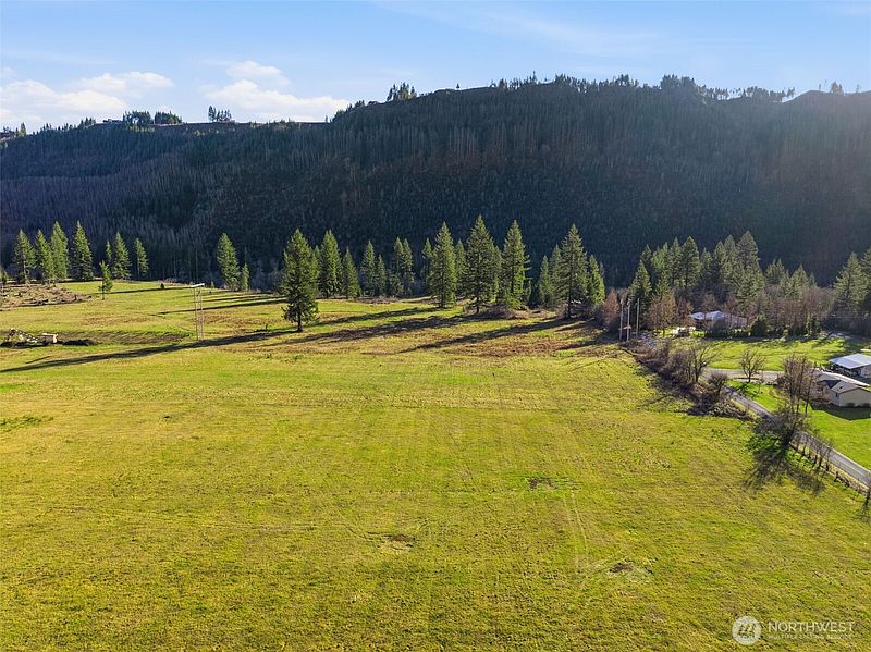 5th image of 184 Sawmill Road
