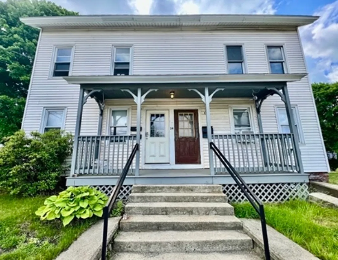 2 bed, 1100 sqft, $2,000 — Photo 1
