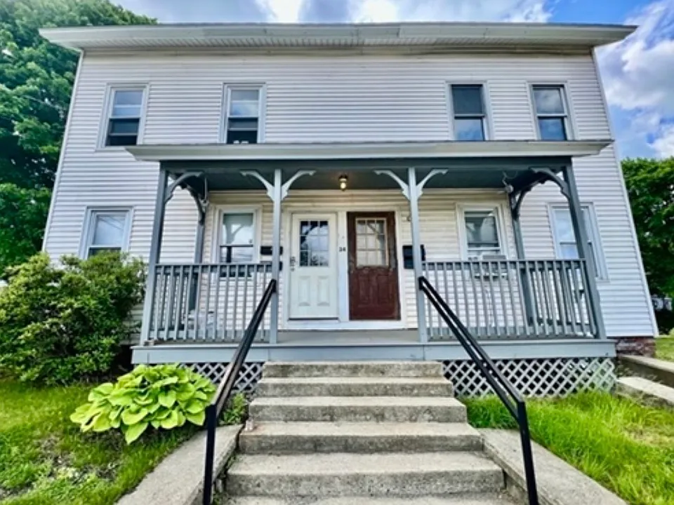 34 Worcester Rd #3