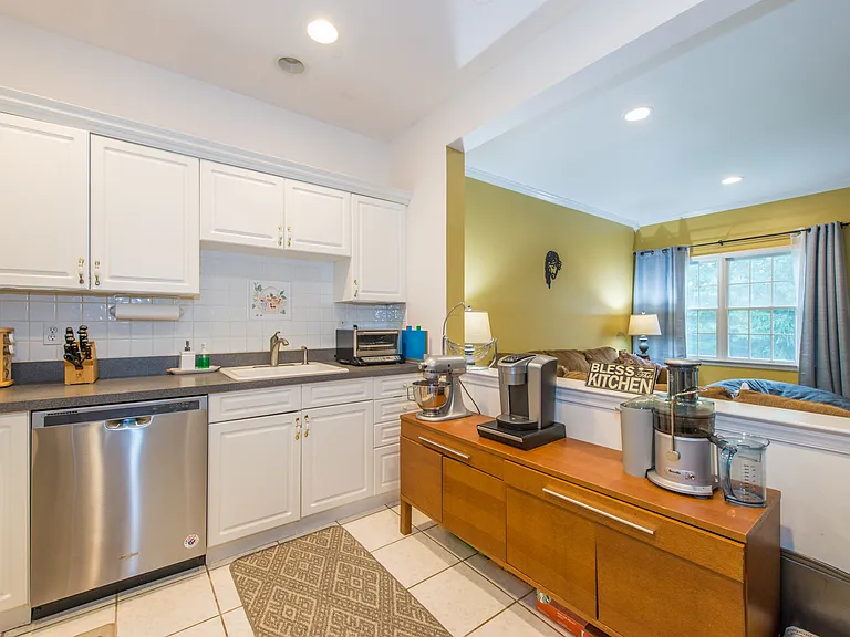 30 Emily Pl — Photo 13