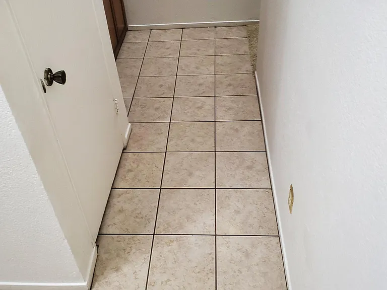 5908 Lugene Ave — Photo 13