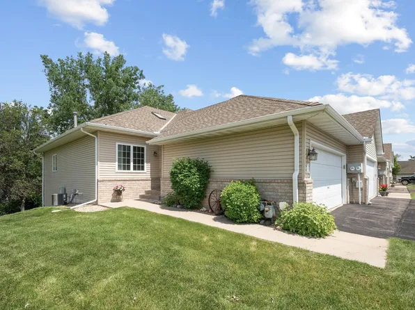 10625 44th Ave N APT A, Plymouth, MN 55442