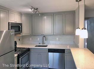 3207 21st Ave W APT 102, Seattle, WA 98199